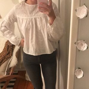 white balloon sleeve eyelet top!